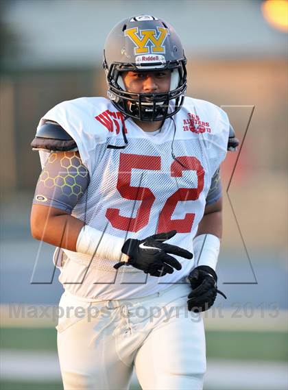Thumbnail 3 in 605 All-Star Football Game photogallery.