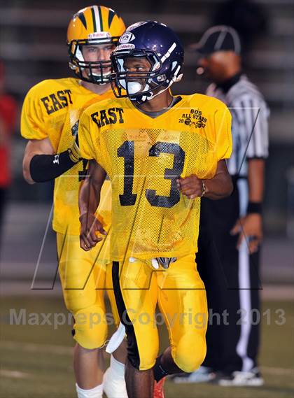 Thumbnail 2 in 605 All-Star Football Game photogallery.