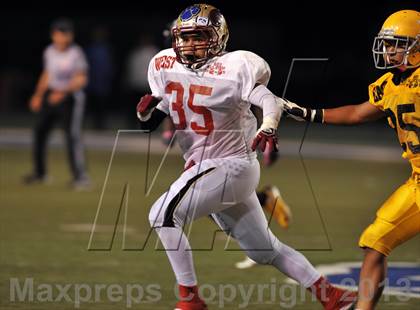Thumbnail 2 in 605 All-Star Football Game photogallery.