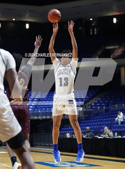 Thumbnail 2 in Summer Creek vs. Mansfield Summit (Cy-Hoops Invitational) photogallery.