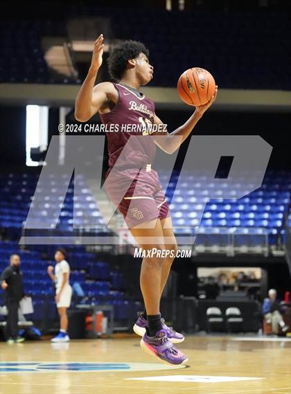 Thumbnail 2 in Summer Creek vs. Mansfield Summit (Cy-Hoops Invitational) photogallery.