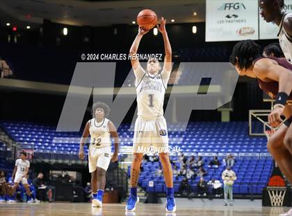 Thumbnail 2 in Summer Creek vs. Mansfield Summit (Cy-Hoops Invitational) photogallery.