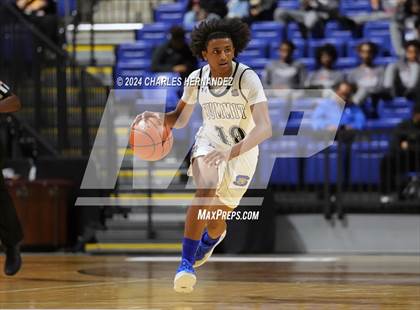 Thumbnail 2 in Summer Creek vs. Mansfield Summit (Cy-Hoops Invitational) photogallery.