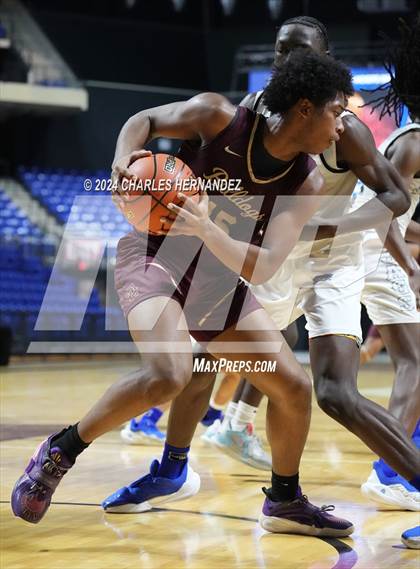 Thumbnail 1 in Summer Creek vs. Mansfield Summit (Cy-Hoops Invitational) photogallery.