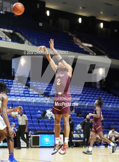 Thumbnail 2 in Summer Creek vs. Mansfield Summit (Cy-Hoops Invitational) photogallery.