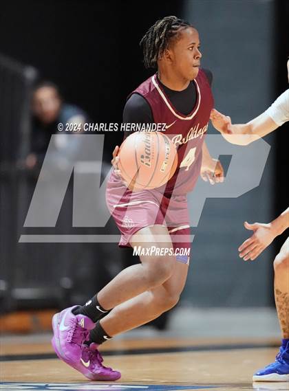 Thumbnail 1 in Summer Creek vs. Mansfield Summit (Cy-Hoops Invitational) photogallery.