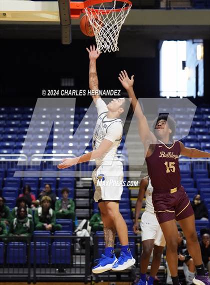 Thumbnail 1 in Summer Creek vs. Mansfield Summit (Cy-Hoops Invitational) photogallery.
