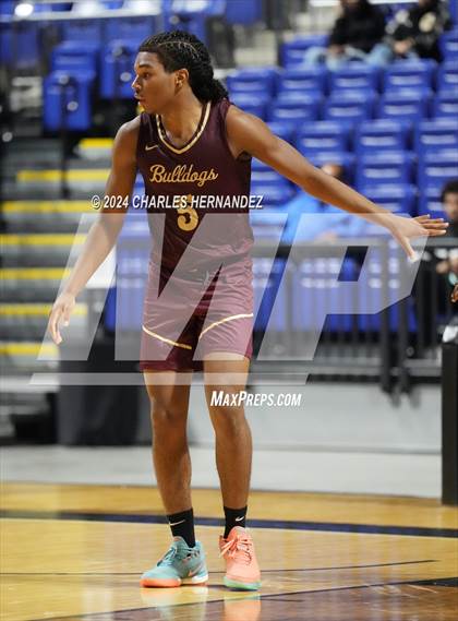Thumbnail 3 in Summer Creek vs. Mansfield Summit (Cy-Hoops Invitational) photogallery.