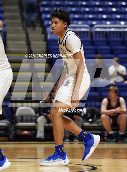 Thumbnail 1 in Summer Creek vs. Mansfield Summit (Cy-Hoops Invitational) photogallery.