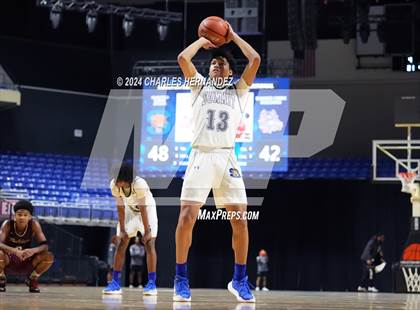 Thumbnail 1 in Summer Creek vs. Mansfield Summit (Cy-Hoops Invitational) photogallery.