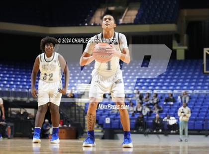 Thumbnail 1 in Summer Creek vs. Mansfield Summit (Cy-Hoops Invitational) photogallery.