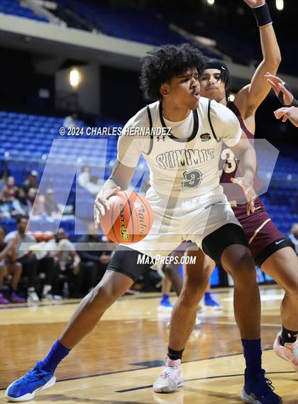 Thumbnail 2 in Summer Creek vs. Mansfield Summit (Cy-Hoops Invitational) photogallery.