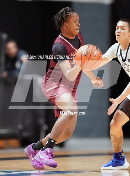 Thumbnail 2 in Summer Creek vs. Mansfield Summit (Cy-Hoops Invitational) photogallery.