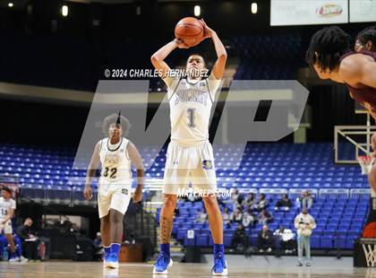 Thumbnail 3 in Summer Creek vs. Mansfield Summit (Cy-Hoops Invitational) photogallery.