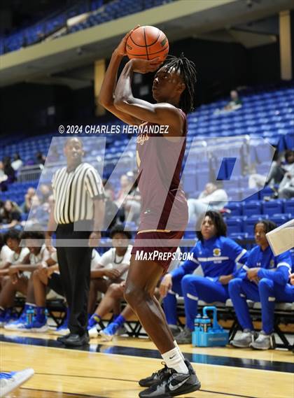 Thumbnail 3 in Summer Creek vs. Mansfield Summit (Cy-Hoops Invitational) photogallery.
