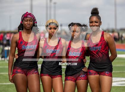 Thumbnail 3 in Dickinson C.L. Hanna Gator Relays photogallery.