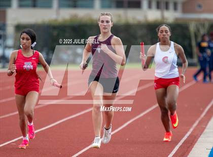 Thumbnail 2 in Dickinson C.L. Hanna Gator Relays photogallery.