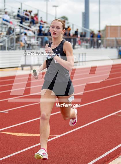 Thumbnail 3 in Dickinson C.L. Hanna Gator Relays photogallery.