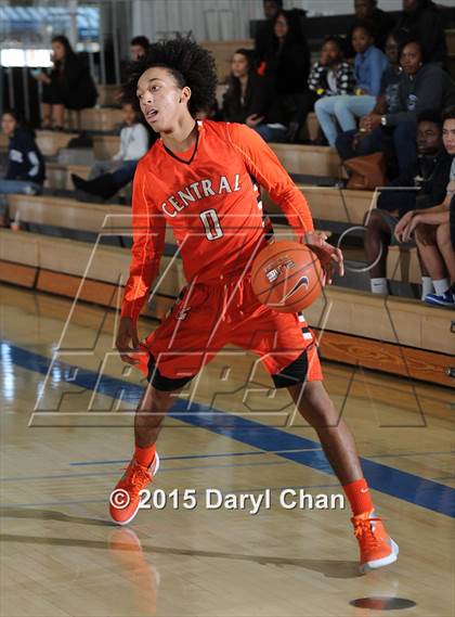 Thumbnail 2 in Central @ Rancho Cucamonga (MaxPreps Holiday Classic) photogallery.