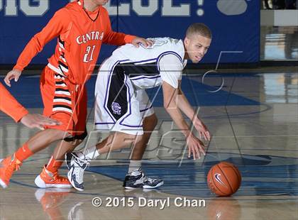 Thumbnail 2 in Central @ Rancho Cucamonga (MaxPreps Holiday Classic) photogallery.