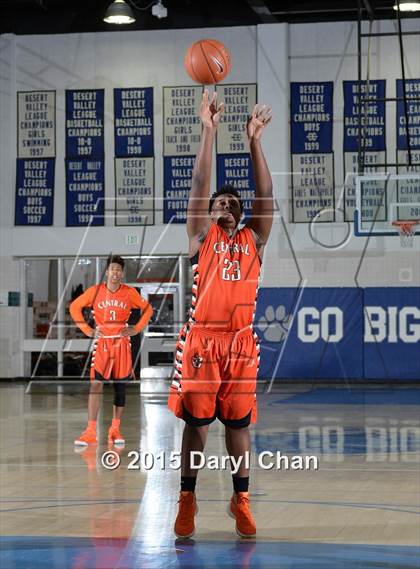 Thumbnail 2 in Central @ Rancho Cucamonga (MaxPreps Holiday Classic) photogallery.