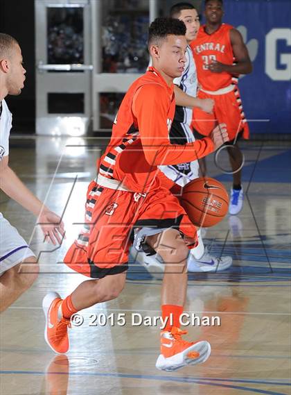 Thumbnail 1 in Central @ Rancho Cucamonga (MaxPreps Holiday Classic) photogallery.