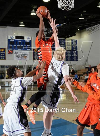 Thumbnail 2 in Central @ Rancho Cucamonga (MaxPreps Holiday Classic) photogallery.