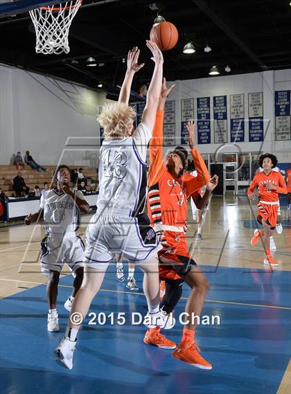 Thumbnail 2 in Central @ Rancho Cucamonga (MaxPreps Holiday Classic) photogallery.