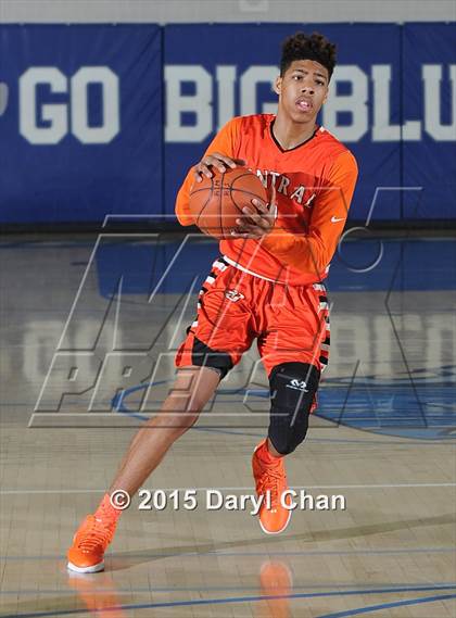 Thumbnail 3 in Central @ Rancho Cucamonga (MaxPreps Holiday Classic) photogallery.