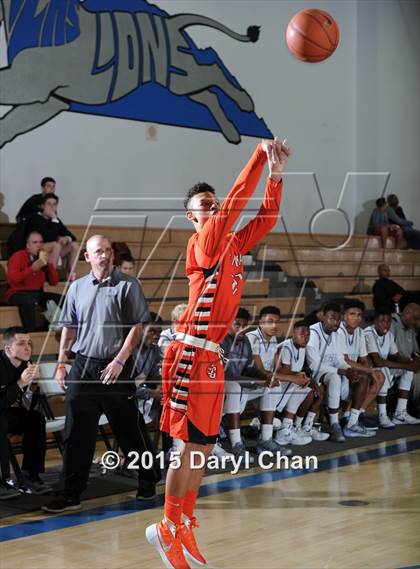 Thumbnail 2 in Central @ Rancho Cucamonga (MaxPreps Holiday Classic) photogallery.