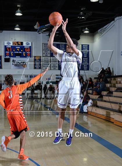 Thumbnail 3 in Central @ Rancho Cucamonga (MaxPreps Holiday Classic) photogallery.
