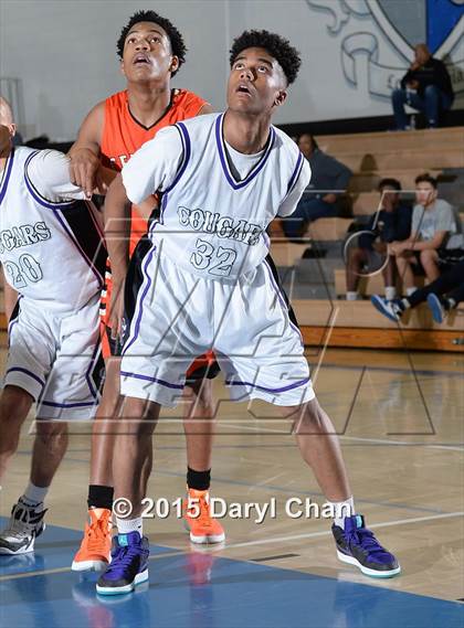 Thumbnail 2 in Central @ Rancho Cucamonga (MaxPreps Holiday Classic) photogallery.