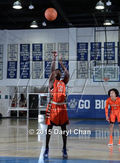 Thumbnail 2 in Central @ Rancho Cucamonga (MaxPreps Holiday Classic) photogallery.