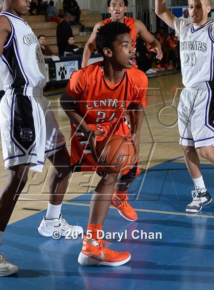 Thumbnail 2 in Central @ Rancho Cucamonga (MaxPreps Holiday Classic) photogallery.