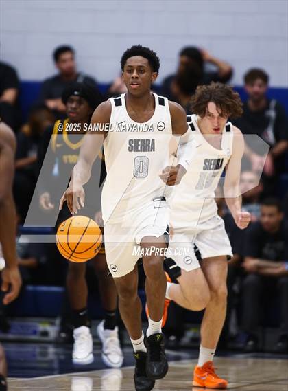 Thumbnail 2 in Bishop O'Dowd @ Sierra Canyon photogallery.