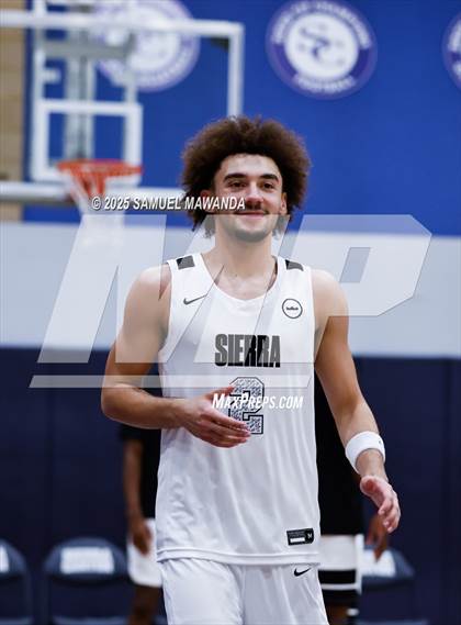 Thumbnail 3 in Bishop O'Dowd @ Sierra Canyon photogallery.