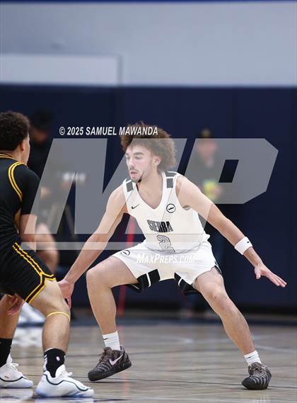 Thumbnail 3 in Bishop O'Dowd @ Sierra Canyon photogallery.