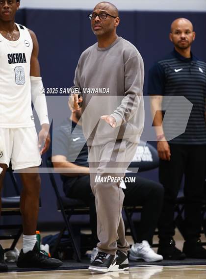 Thumbnail 3 in Bishop O'Dowd @ Sierra Canyon photogallery.