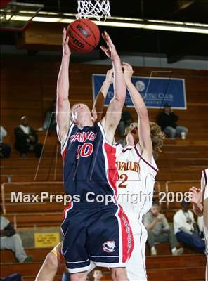 Thumbnail 1 in Simi Valley vs. Campolindo (MaxPreps Holiday Classic) photogallery.