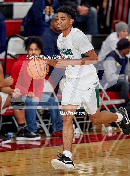 Thumbnail 2 in El Cerrito vs. Kennedy (Cordova Christmas Classic) photogallery.