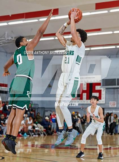 Thumbnail 3 in El Cerrito vs. Kennedy (Cordova Christmas Classic) photogallery.