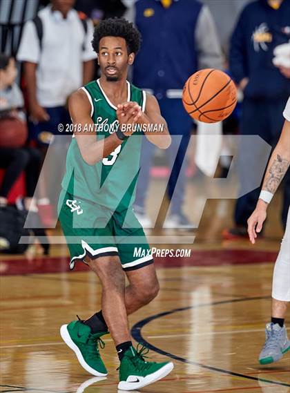 Thumbnail 2 in El Cerrito vs. Kennedy (Cordova Christmas Classic) photogallery.