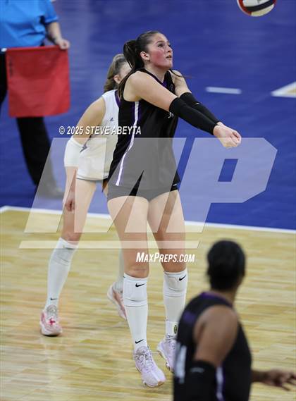 Thumbnail 2 in Chaparral vs. Denver South (CHSAA 5A First Round) photogallery.