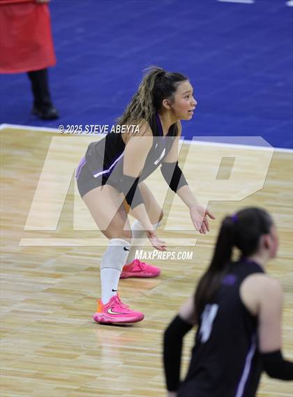 Thumbnail 2 in Chaparral vs. Denver South (CHSAA 5A First Round) photogallery.