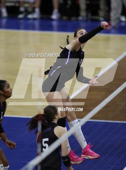 Thumbnail 1 in Chaparral vs. Denver South (CHSAA 5A First Round) photogallery.