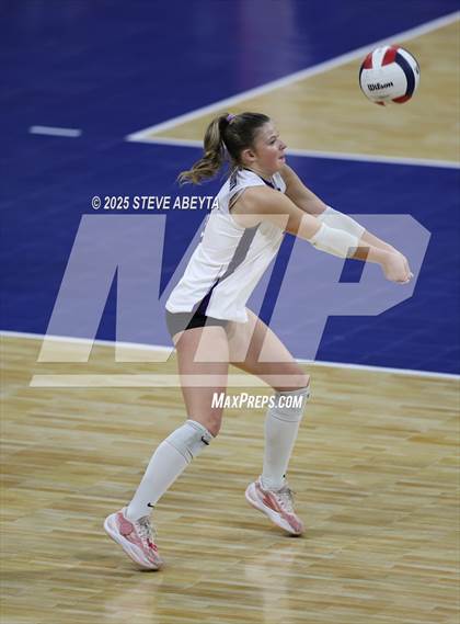 Thumbnail 1 in Chaparral vs. Denver South (CHSAA 5A First Round) photogallery.