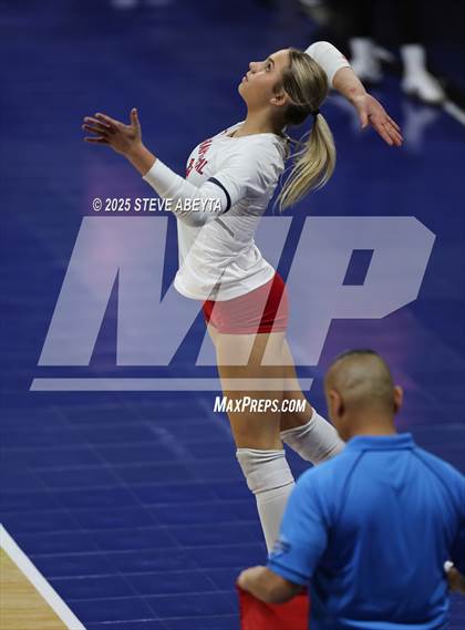 Thumbnail 2 in Chaparral vs. Denver South (CHSAA 5A First Round) photogallery.