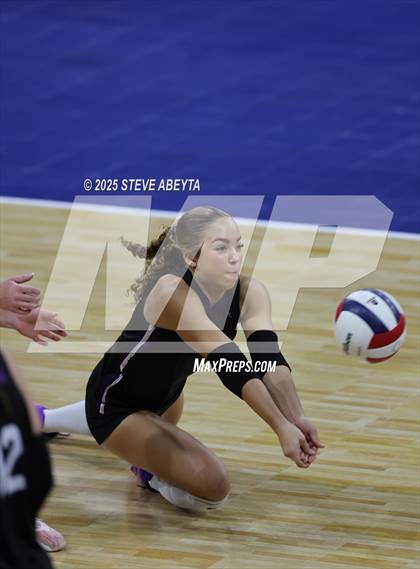 Thumbnail 3 in Chaparral vs. Denver South (CHSAA 5A First Round) photogallery.