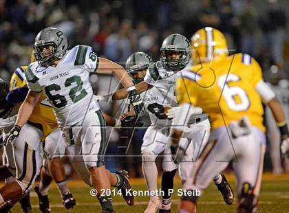 Thumbnail 1 in Plaquemine vs. Lutcher (LHSAA Class 4A 2nd Round) photogallery.