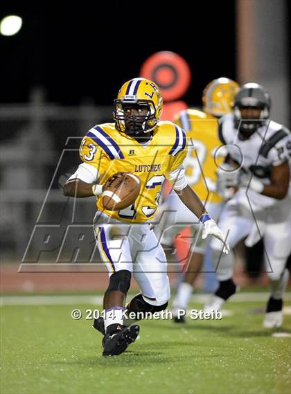 Thumbnail 3 in Plaquemine vs. Lutcher (LHSAA Class 4A 2nd Round) photogallery.